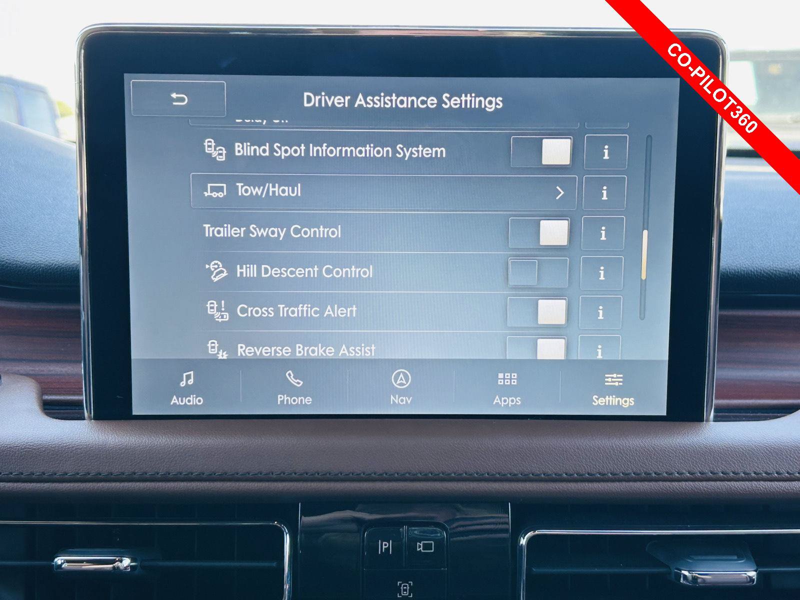 Used 2023 Lincoln Aviator Reserve w/ Equipment Group 201A AWD/4WD image 11