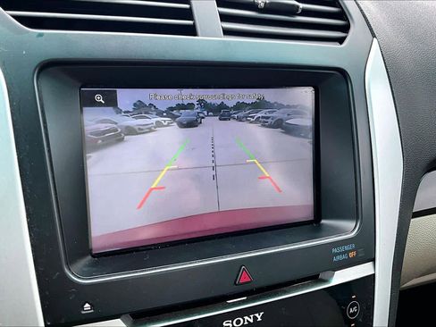 Used 2014 Ford Explorer Limited w/ Equipment Group 301A FWD image 26