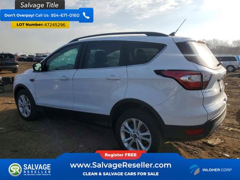 Used 2018 Ford Escape SE w/ SE Sync 3 Package AWD/4WD image 3