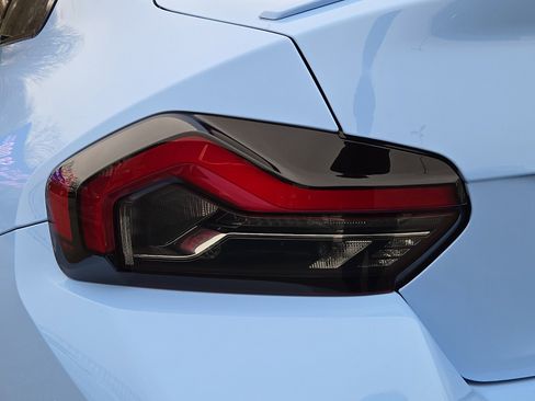 Used 2025 BMW M2 Base w/ Lighting Package image 10