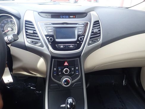 Used 2016 Hyundai Elantra SE w/ Option Group 02 image 5