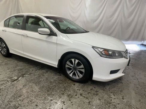Used 2013 Honda Accord LX image 3