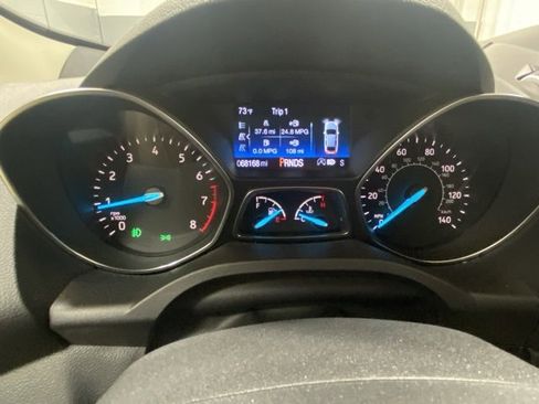 Used 2019 Ford Escape Titanium image 16