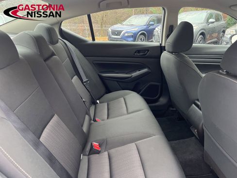 Used 2024 Nissan Altima 2.5 SV image 29