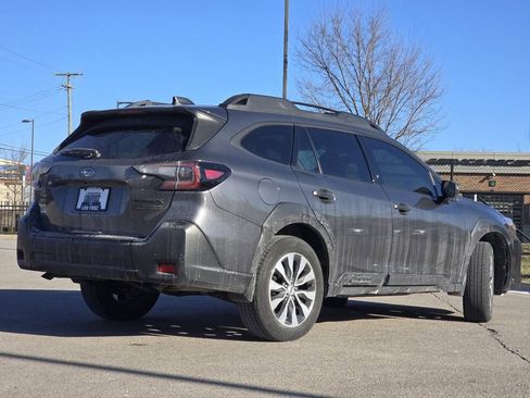 Used 2023 Subaru Outback Touring XT image 18