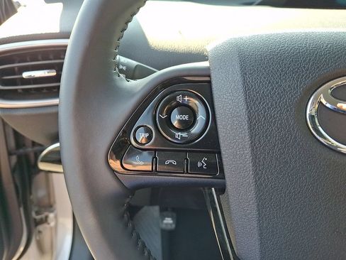 Used 2022 Toyota Prius Prime XLE FWD image 21