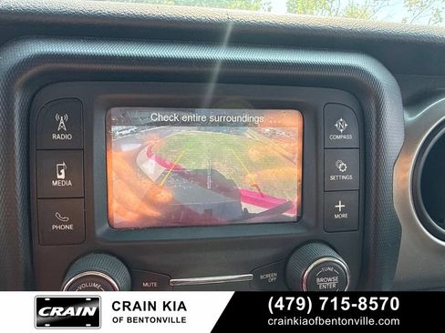 Used 2018 Jeep Wrangler Sport AWD/4WD image 24