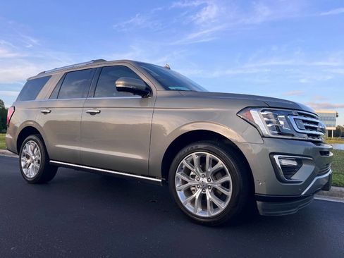 Used 2019 Ford Expedition Limited w/ Equipment Group 302A RWD image 13