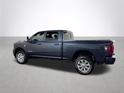 New 2026 RAM 2500 Laramie AWD/4WD image 8