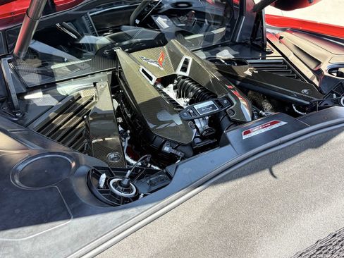 Used 2025 Chevrolet Corvette Z06 RWD image 13