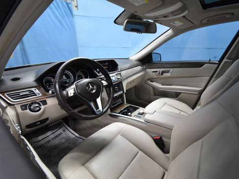 Used 2016 Mercedes-Benz E 350 Sedan image 2