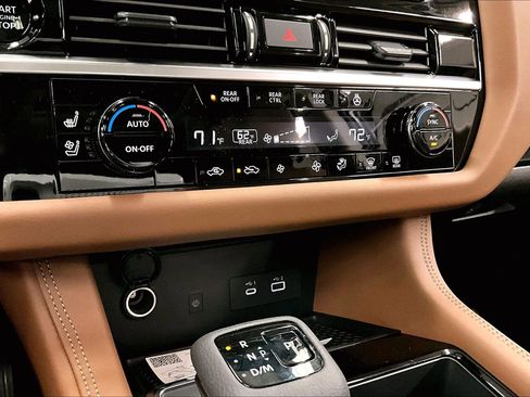 New 2025 Nissan Pathfinder Platinum w/ Lighting Package (N93) AWD/4WD image 27