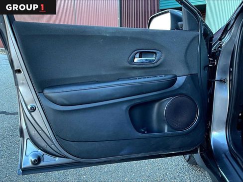 Used 2020 Honda HR-V LX image 21