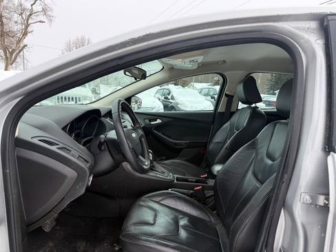 Used 2016 Ford Focus SE w/ Equipment Group 201A image 7