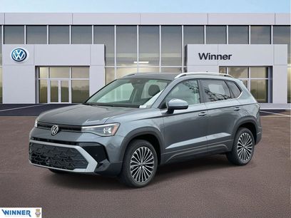 New 2025 Volkswagen Taos SE