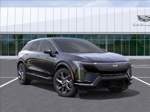 New 2026 Cadillac Optiq Luxury 1 image 7