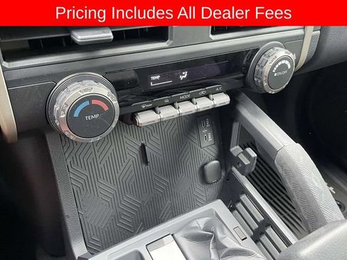 Used 2025 Toyota Tacoma SR AWD/4WD image 28