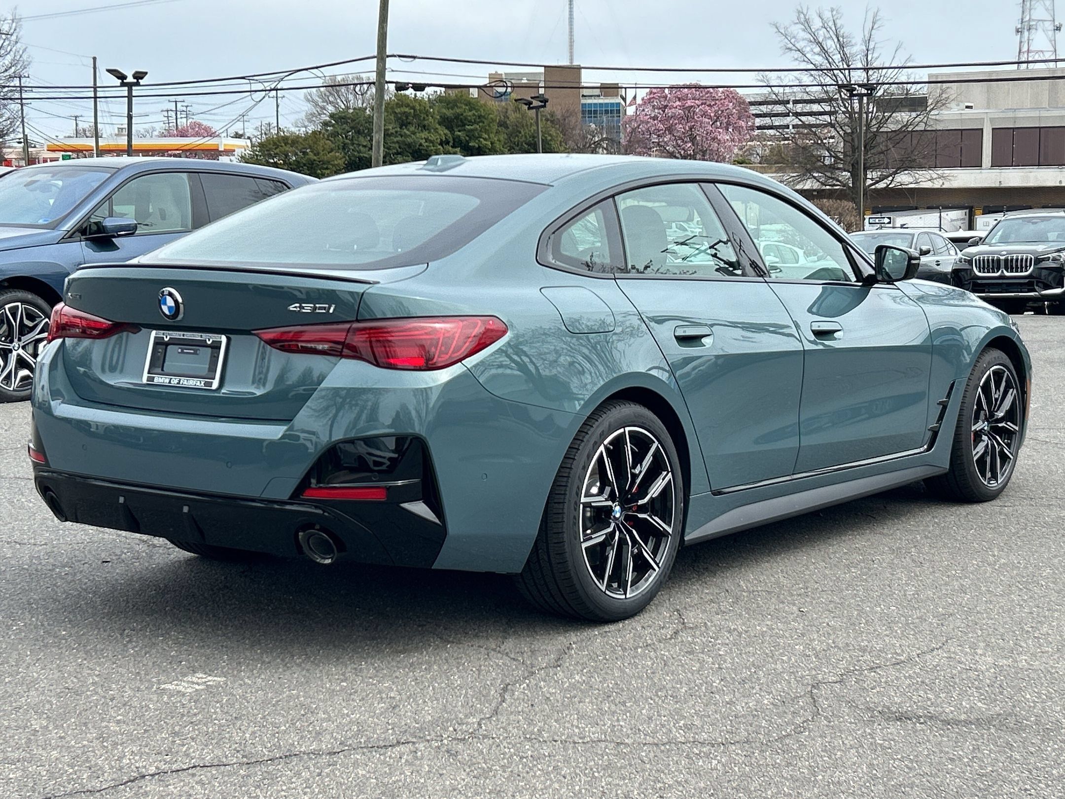 Used 2026 BMW 430i xDrive w/ M Sport Package AWD/4WD image 9