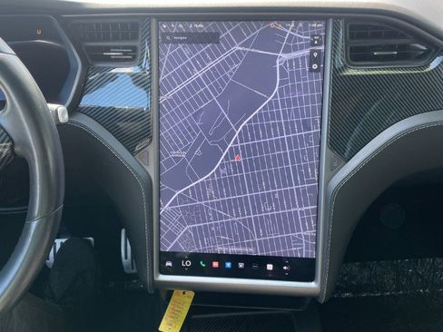 Used 2018 Tesla Model X P100D image 15