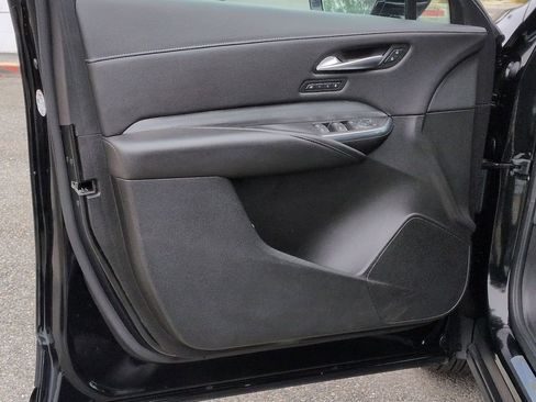 Used 2024 Cadillac XT4 Premium Luxury image 14