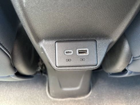 Used 2023 Chevrolet Bolt EUV Premier w/ Sun & Sound Package FWD image 21