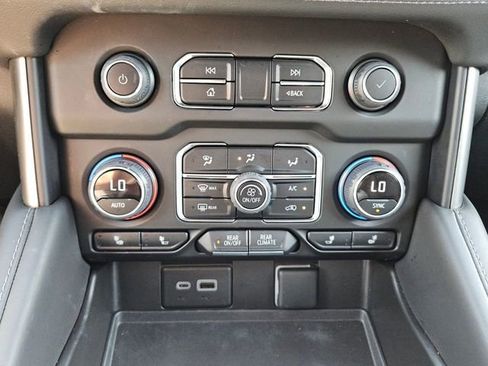 Used 2023 Chevrolet Tahoe LT w/ Luxury Package RWD image 19