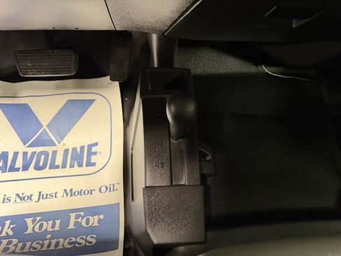 Used 2015 Chevrolet Silverado 3500 W/T w/ Snow Plow Prep Package image 15