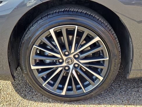 Certified 2025 Lexus ES 350 Premium image 11