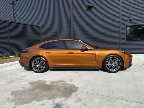 Certified 2024 Porsche Panamera 4 w/ Premium Package image 10