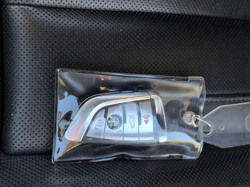 Used 2023 BMW M850i xDrive Coupe image 35