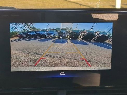 Used 2025 Chevrolet Trax LT image 20