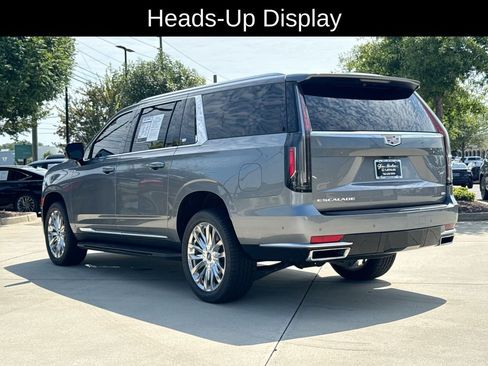Used 2022 Cadillac Escalade ESV Premium Luxury AWD/4WD image 6