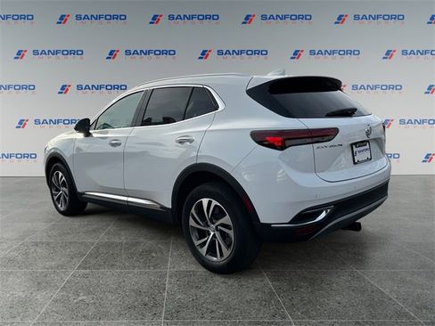 Used 2023 Buick Envision Essence image 3