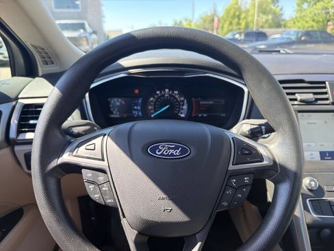 Certified 2020 Ford Fusion SE FWD image 25