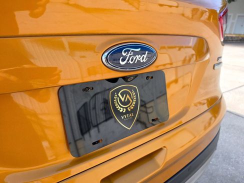 Used 2016 Ford Escape SE w/ Equipment Group 201A FWD image 20