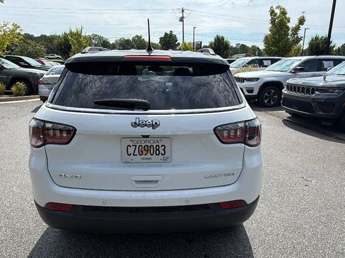 Used 2024 Jeep Compass Limited AWD/4WD image 9