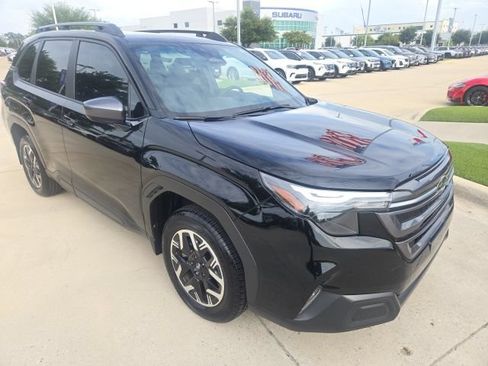 Used 2026 Subaru Forester Premium AWD/4WD image 1