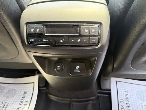 Used 2024 Hyundai Palisade Limited AWD/4WD image 29