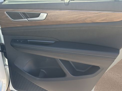 New 2026 Volkswagen Atlas SE FWD image 12