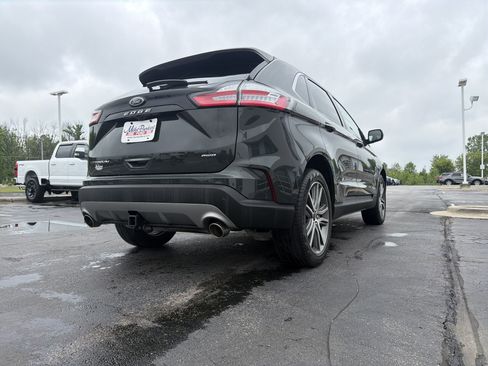 Used 2023 Ford Edge Titanium w/ Class II Trailer Tow Package AWD/4WD image 9