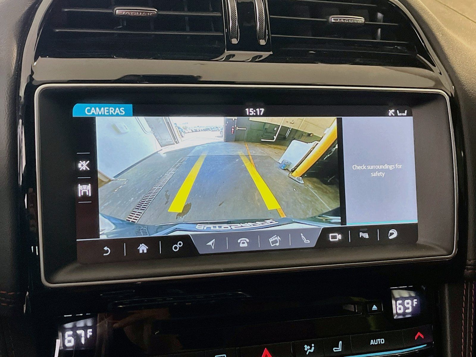 Used 2017 Jaguar F-PACE S AWD/4WD image 14