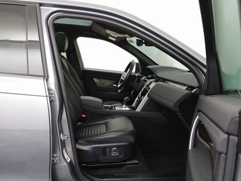 Used 2022 Land Rover Discovery Sport SE image 20