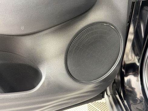 Used 2023 Honda HR-V LX image 21