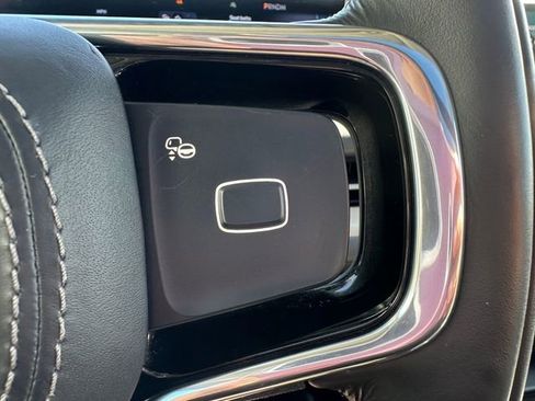 Used 2025 Lincoln Navigator L Reserve image 18