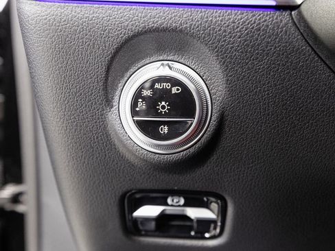 Certified 2025 Mercedes-Benz C 300 4MATIC Sedan image 10