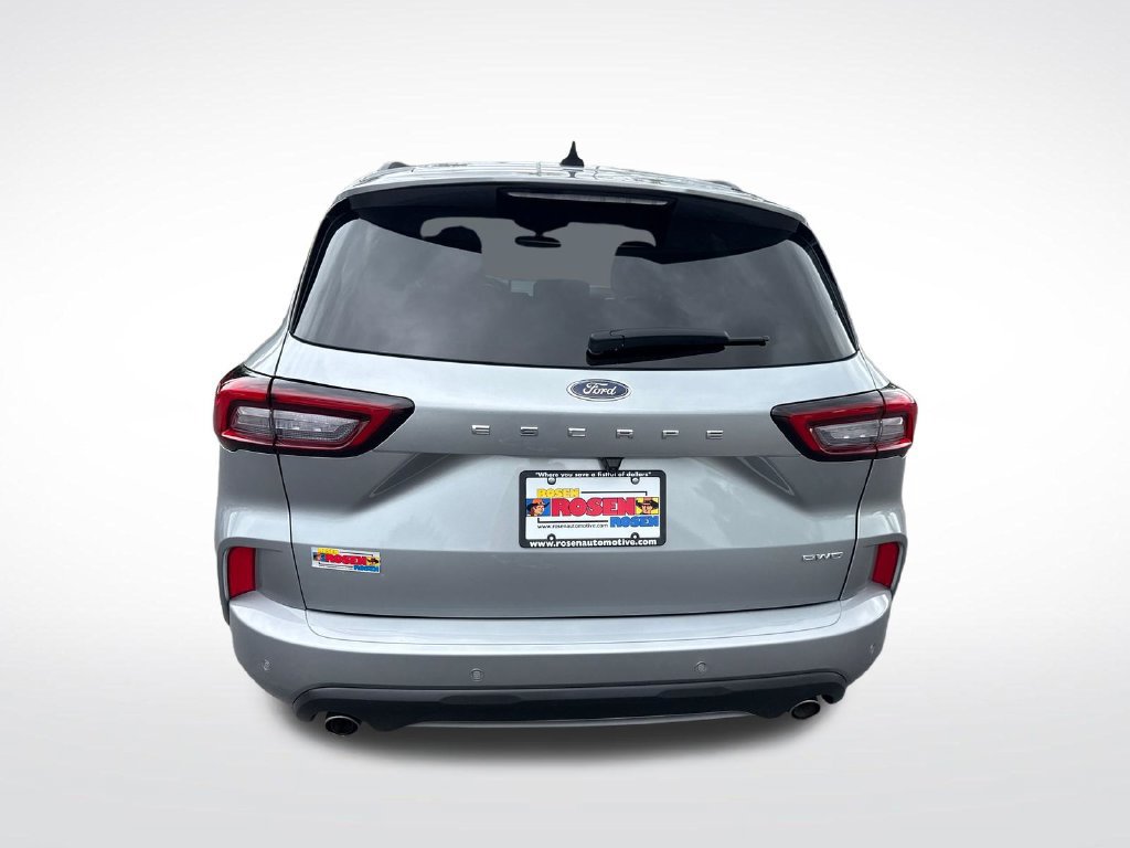 Used 2023 Ford Escape ST-Line w/ Tech Pack #1 AWD/4WD image 4