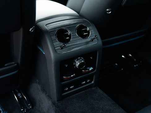 Used 2025 Rolls-Royce Ghost AWD/4WD image 33