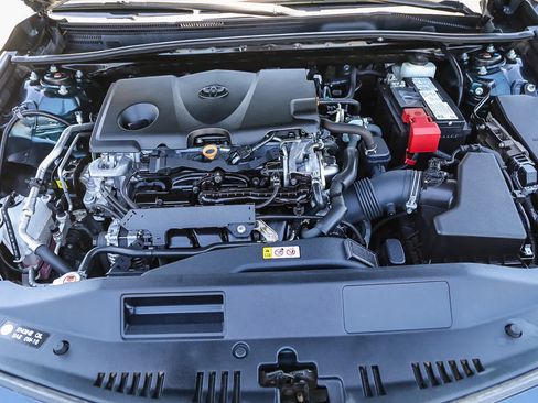 Used 2020 Toyota Camry SE w/ Carpet Mat Package FWD image 26