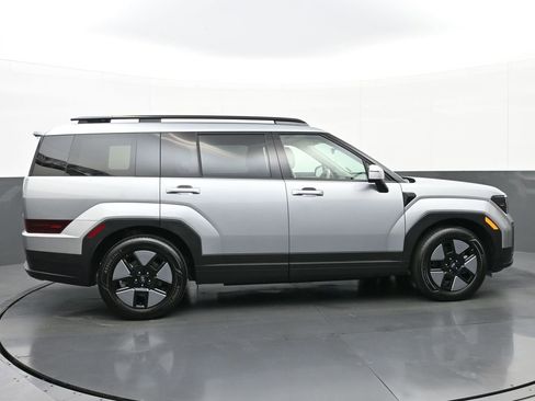 Used 2024 Hyundai Santa Fe SEL image 3