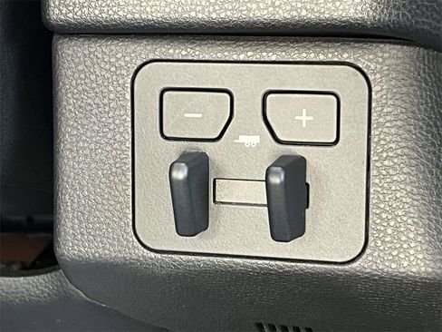 Used 2024 Toyota Tundra SR5 w/ SR5 Premium Package image 29